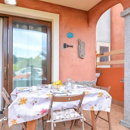 度假居 1 Bedroom Lovely In *